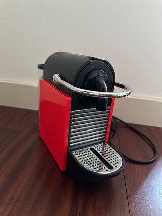 Cafetera Nesspresso. Col Rojo. Cápsula pequeña exc