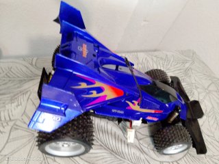 COCHE NIKKO RC PREDATOR - 3 Completo.