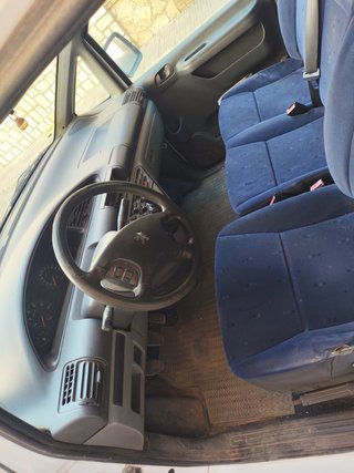 Peugeot Expert Premium Plus 9 plazas