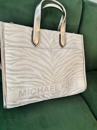Bolso Michael Kors original en excelente estado