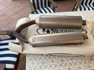 Escapes Akrapovic
