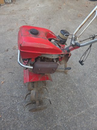 Motocultor.