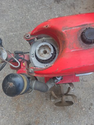 Motocultor.