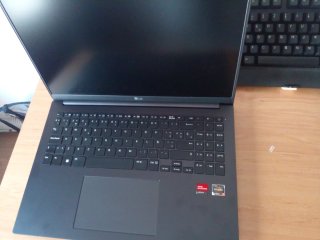 Nuevo Notebook Portatil LG