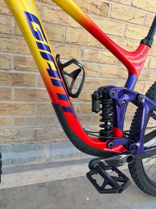 Giant Reign 29