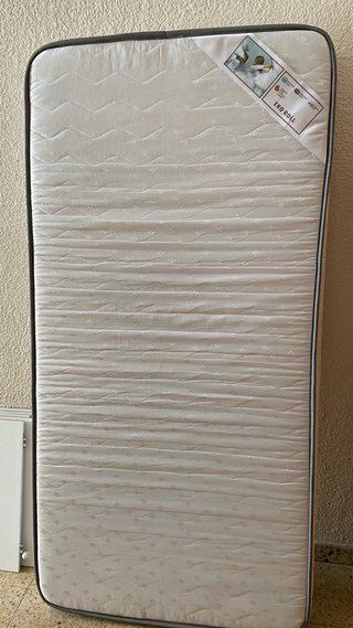 Litera IKEA MYDAL de madera 180x90 + 2 colchones