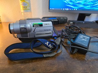 Videocamara Sony Digital8 TRV145E