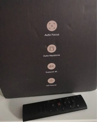 "Pack Cine en Casa: Proyector Toptro X7 + Pantalla