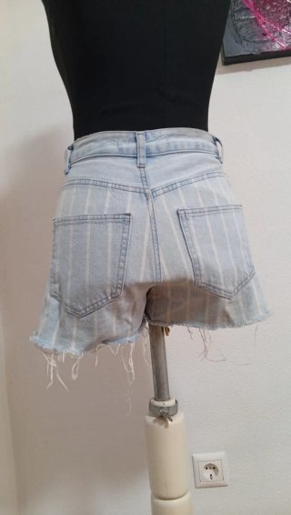 vaqueros cortos