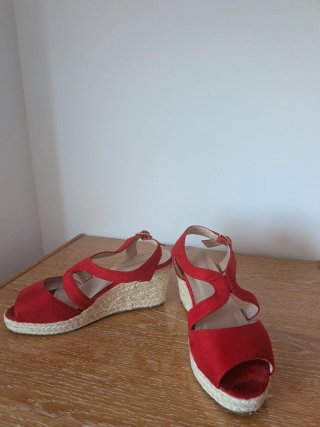 ZAPATOS CUÑA ROJOS