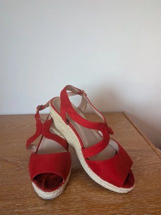 ZAPATOS CUÑA ROJOS