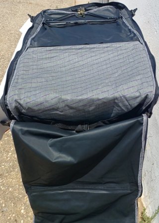 BOLSA DE VIAJE PARA TRAJE