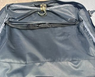 BOLSA DE VIAJE PARA TRAJE