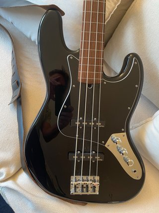 Bajo Fender US Jazz Bass negro de 2015