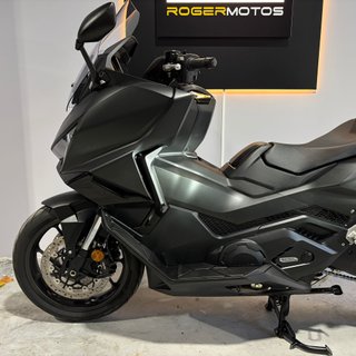 HONDA FORZA 750