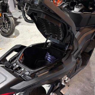 HONDA FORZA 750