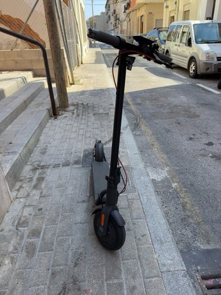 Patinete marca navee v25i