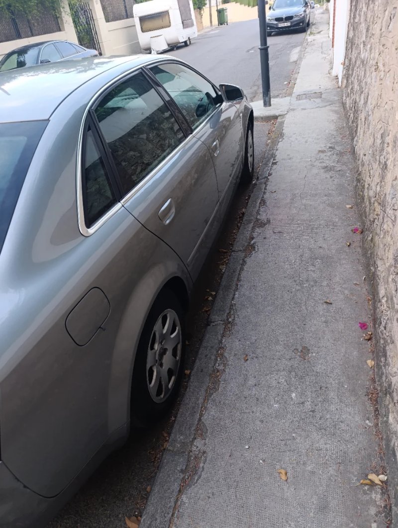 Audi A4 2002 - foto 1
