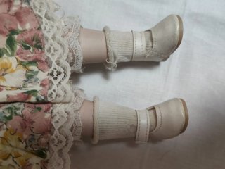 Bambola da collezione in porcellana vintage