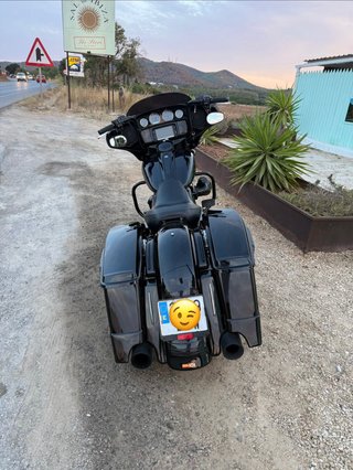 Se vende Harley Davidson Electra glide, 2019