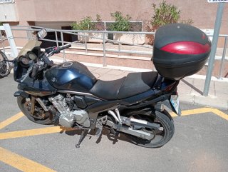 Moto Suzuki 650