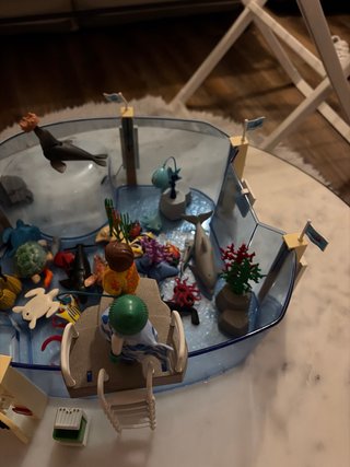 Acuariode playmobil.  Con muchos animales