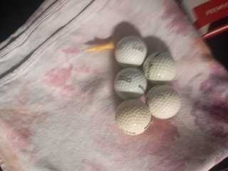 PALOS DE GOLF CON BOLSA Y PELOTAS