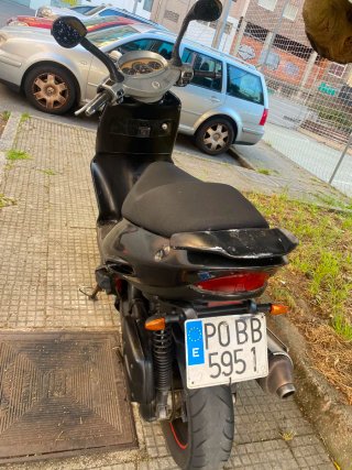 Moto Aprilia Leonardo 125