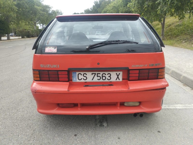 Suzuki Swift 1990 - foto 1