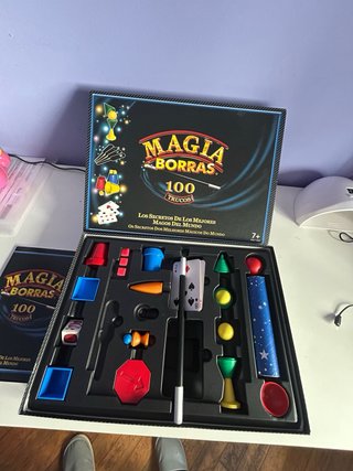Lote de juegos de mesa y magia