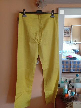 Pantalón verde claro talla 42 marca MichelBustos