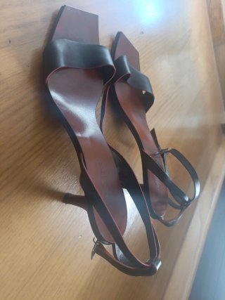 Sandalias piel