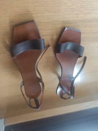 Sandalias piel