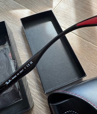 Gafas Ray-Ban Scuderia Ferrari