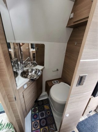 Autocaravana McLouis Menfys 2.3
