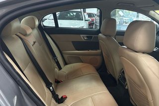 Jaguar XF   2.2 Diesel Luxury