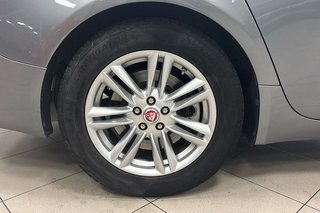 Jaguar XF   2.2 Diesel Luxury