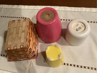 Vasetti ceramica e cestino in vimini ,porta piante