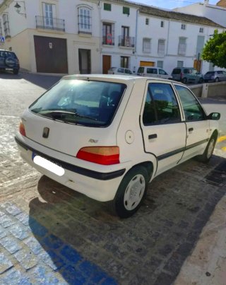 Peugeot 106