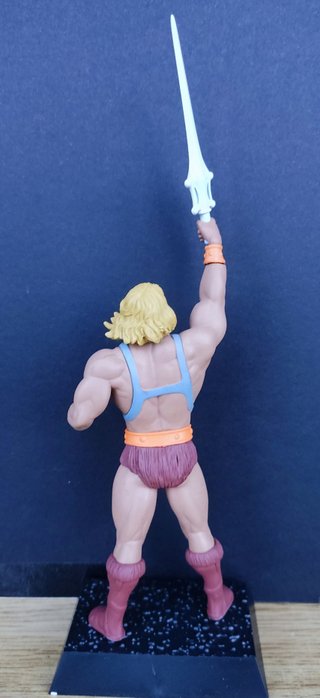 HE-MAN. ESTATUA ALTAYA.