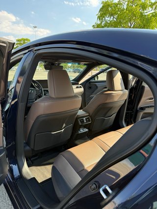 Lexus ES 300h 2022