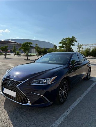 Lexus ES 300h 2022
