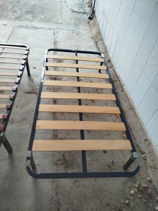 Somier 90x190 con 4 patas