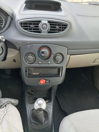 Renault Clio 1.5 dci 85 cv