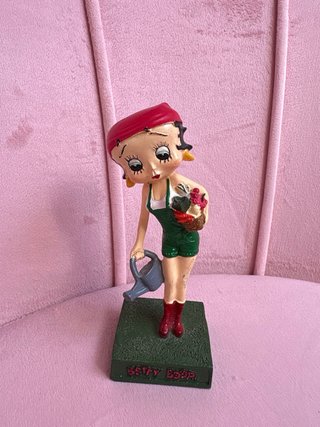 Figura Betty Boop Jardinera
