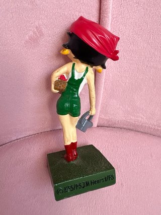 Figura Betty Boop Jardinera