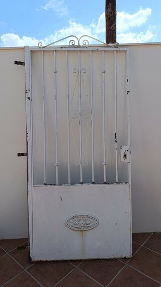 Puerta de hierro de hoja 1m de ancho x 2.25m