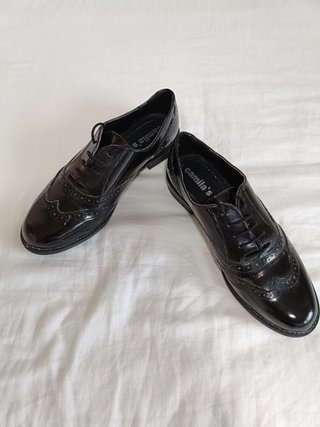 Zapatos negros de vestir