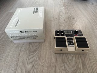 ***BOSS DD20 GIGA DELAY COMO NUEVA***