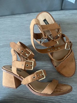 Sandalias